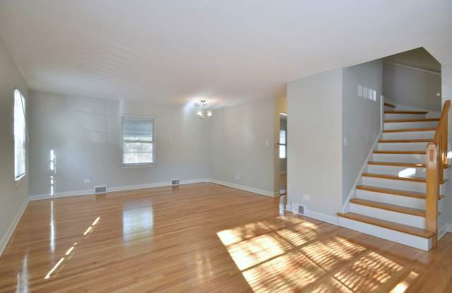 626 S Bryan Street Gallery 2
