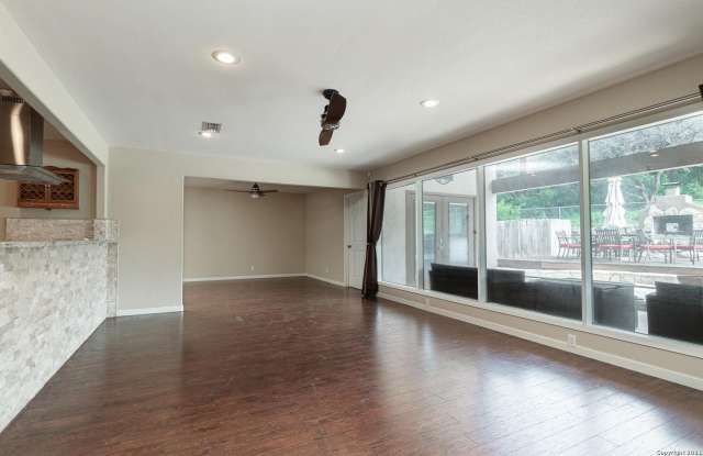10211 RAFTER O TRL Gallery 3