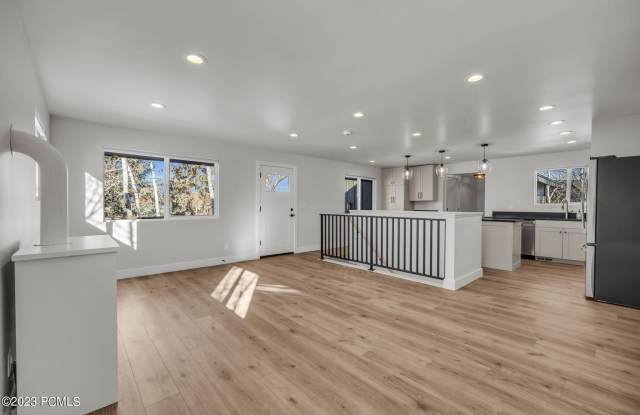 6236 N Countryside Circle Gallery 4