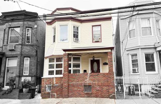 6013 BUCHANAN PL - 6013 Buchanan Place, West New York, NJ 07093