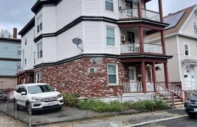 21 Willoughby Street - 21 Willoughby Street, Lawrence, MA 01841