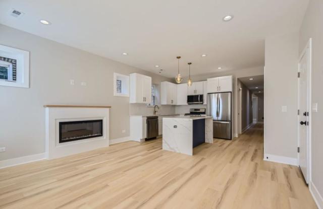 4908 N Rockwell Street photos photos