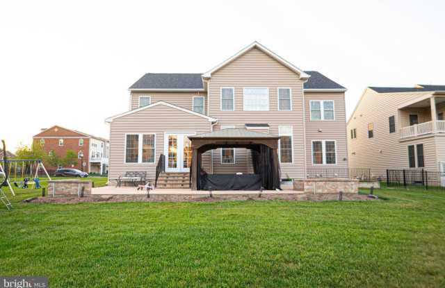 41523 CROSS CANTER Drive Gallery 2