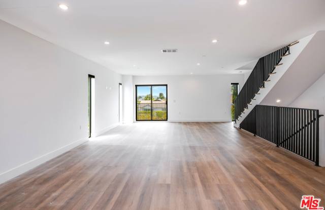 354 1/2 Newland Street - 354 1/2 Newland Street, Los Angeles, CA 90042