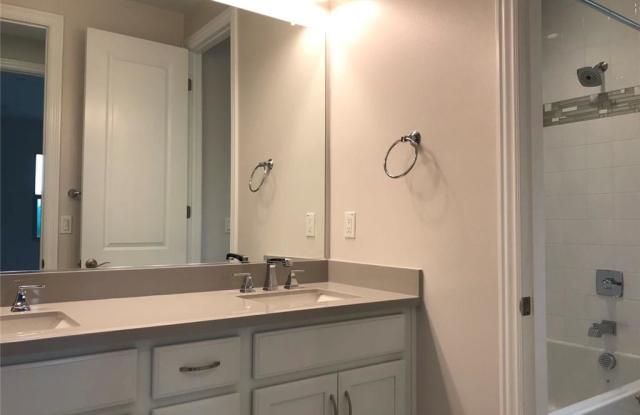 108 Vanguard - 108 Vanguard, Irvine, CA 92618