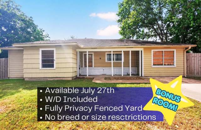 Charming 3 Bed / 2 Bath Home with Bonus Room – Fully Fenced Yard, Close to A&M! Gallery 1