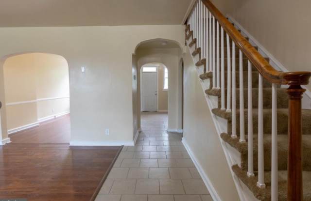 3504 Cliftmont Gallery 2