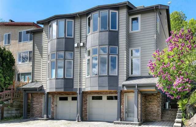 Large and spacious townhouse in Magnolia with territorial views photos photos Large and spacious townhouse in Magnolia with territorial views photos photos