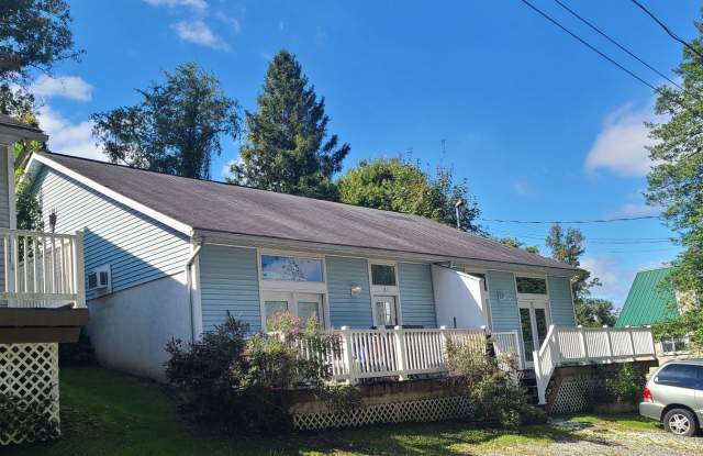 3 bedroom, 2 bathroom unit available 5/19/27 Gallery 1
