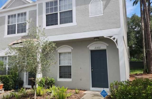 2302 LAKE WOODBERRY Circle Gallery 2