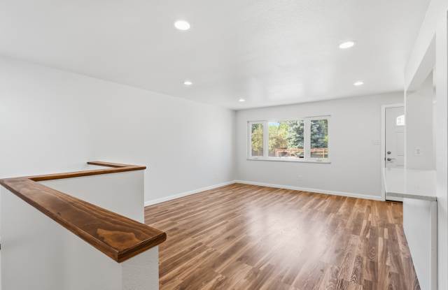 122 Helena Circle Gallery 2