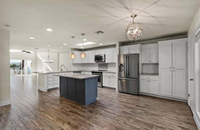 Gorgeous remodel at Sands Scottsdale!!  Like living at a Resort!!  PRIME Location!!  Ready October 1st!!   Great Storage, wonderful layout!!!  You will love this Beauty!! photos photos