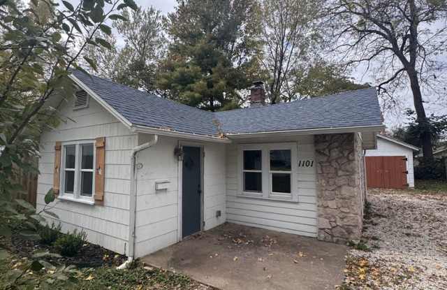 A new home for the holidays - 1101 South Ferguson Avenue, Springfield, MO 65807