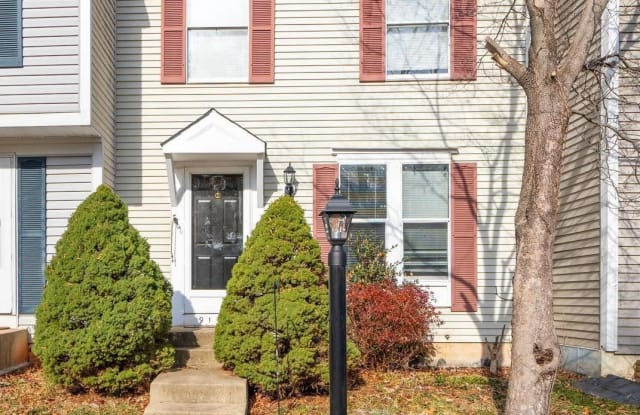 9124 NEW BRITAIN CIRCLE - 9124 New Britain Circle, Manassas, VA 20110
