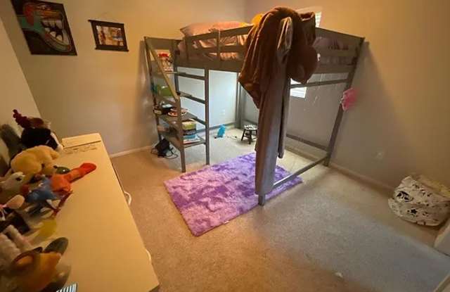 15455 Carob Circle Gallery 3
