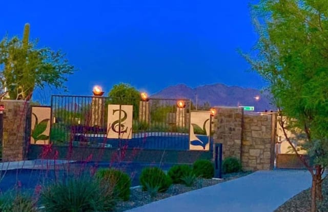 4728 E PARKSIDE Lane - 4728 E Parkside Ln, Phoenix, AZ 85050