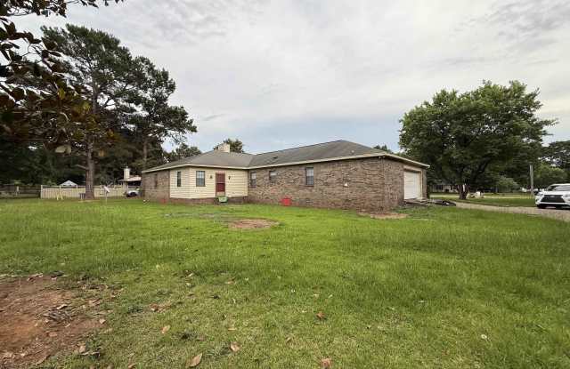 118 South Springs Drive Gallery 2