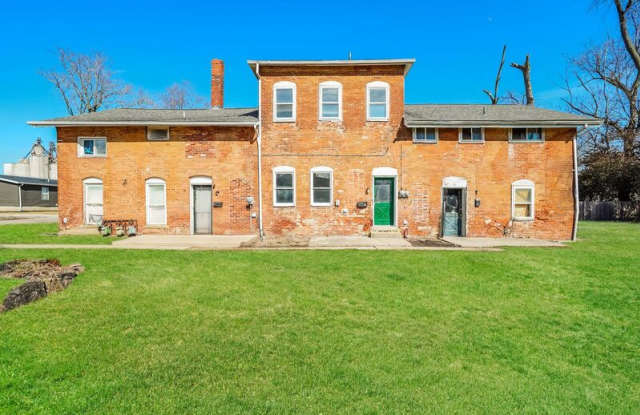 20 Vernon Ave. photos photos