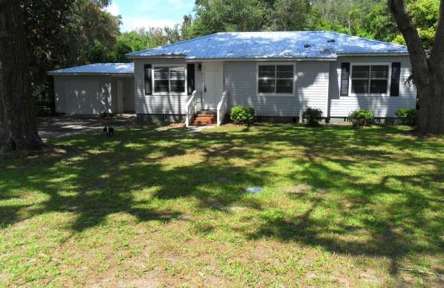 336 ALAMO DRIVE - 336 Southwest Alamo Drive, Lake City, FL 32025