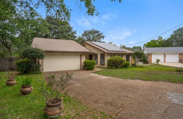 205 Elizabeth Court - 205 Elizabeth Court, Wright, FL 32547