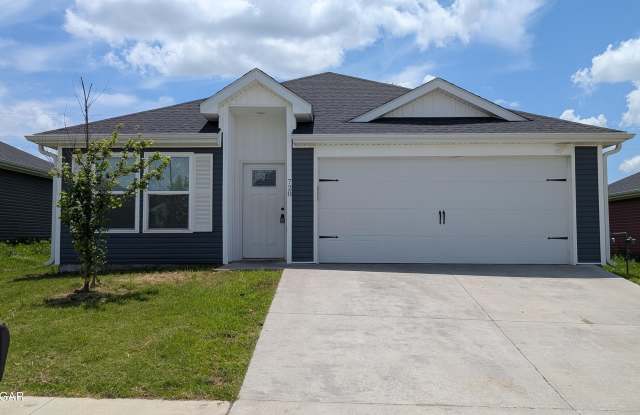 720 Short Leaf Lane photos photos