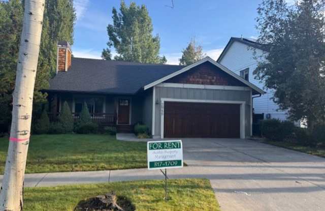 NW single level home photos photos