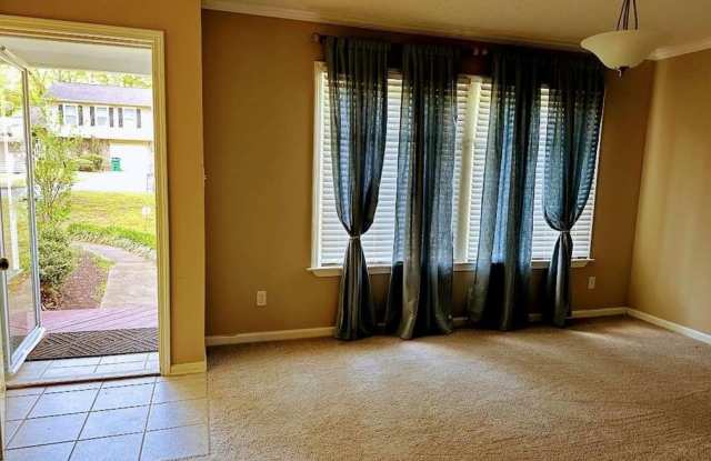921 Hemingway Road photos photos