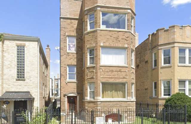 4826 W Henderson Street photos photos