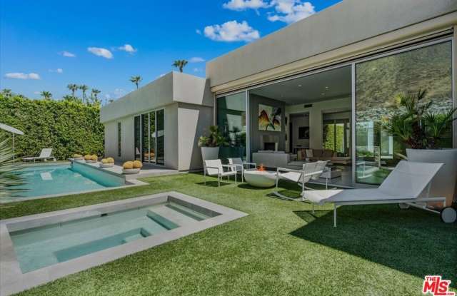 1175 Los Robles Dr photos photos