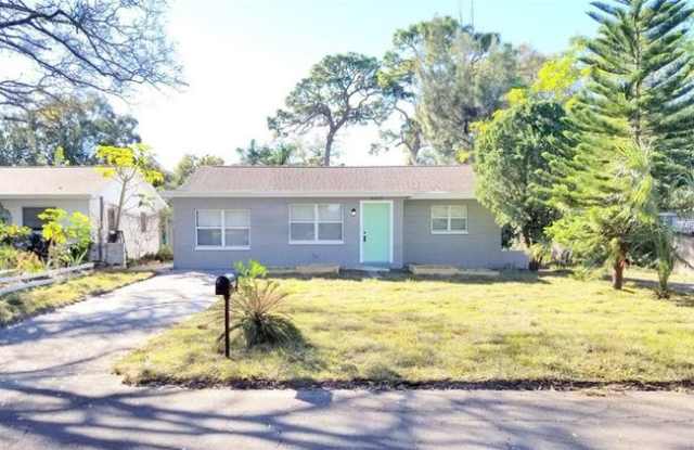 5418 19th Ave S - 5418 19th Avenue South, Gulfport, FL 33707