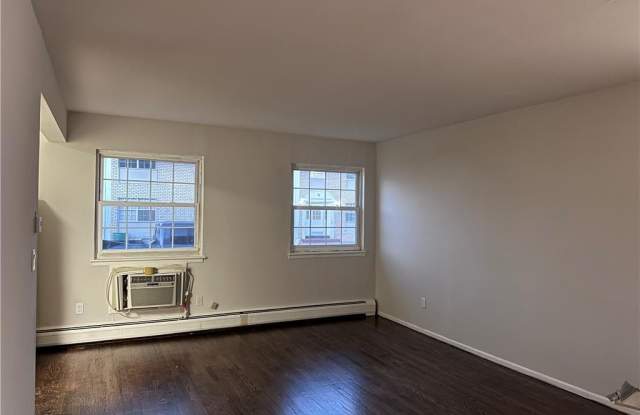 60 Trafalgar Road - 60 Trafalgar Road, New Windsor, NY 12553