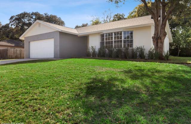Beautiful 3 bedroom 2 bath Longwood Home - 161 Sunset Drive, Longwood, FL 32750