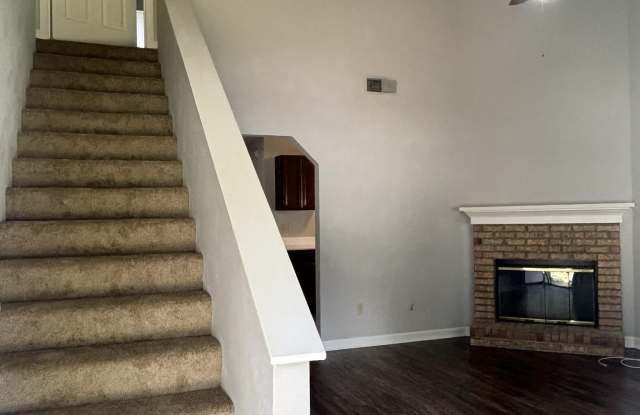 2901 S Richview Park Circle Gallery 2