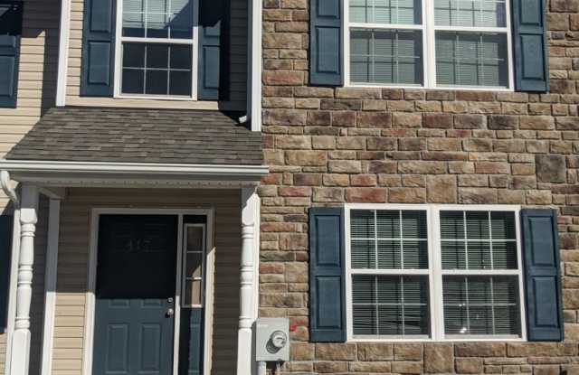 3 Bedroom Townhouse For Rent in Charming Waynesboro, PA photos photos