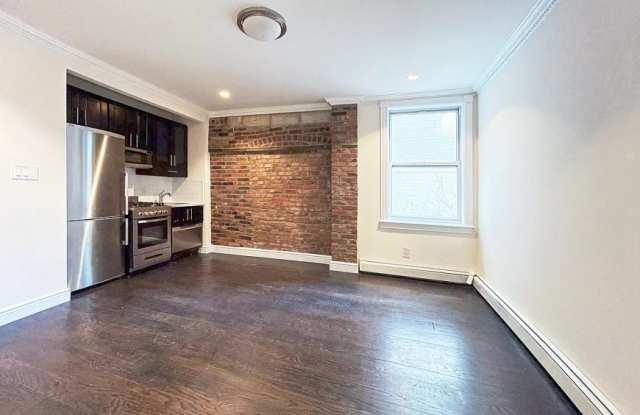 400 West 21st Gallery 3
