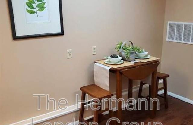 2761 Gravois Avenue Gallery 3