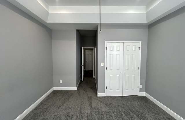 Baltimore - 2 bedrooms and 1 bath Available! Gallery 4