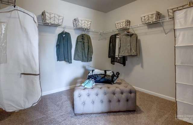 Three Bedroom House in SE Bend photos photos