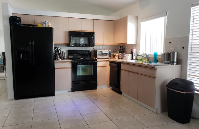 18891 Northwest 19th Street - 18891 Northwest 19th Street, Pembroke Pines, FL 33029