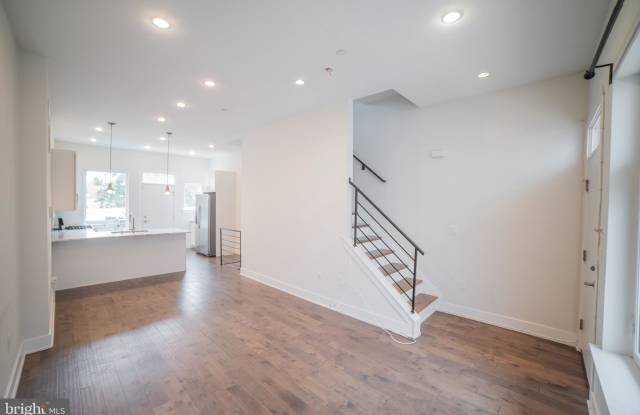 1202 N ETTING STREET Gallery 4