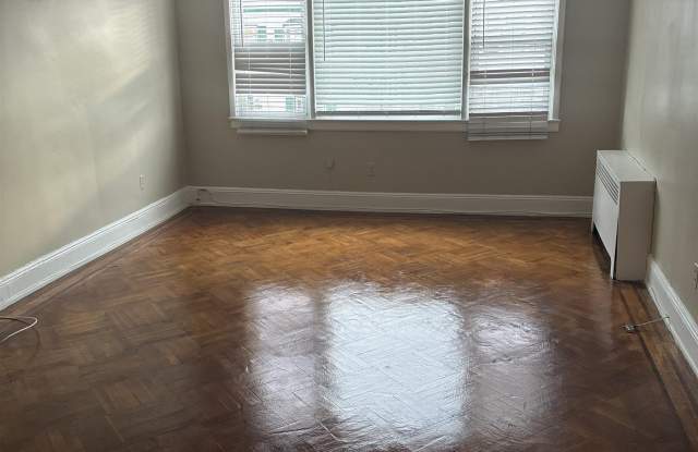155 W 9TH ST photos photos