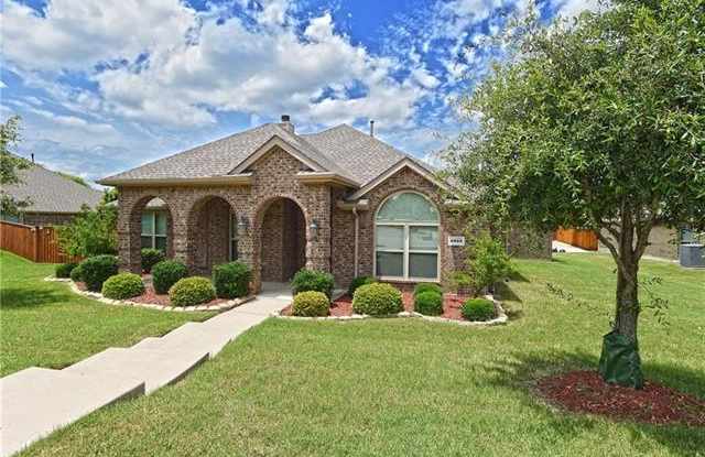 1822 Tannerson Drive Gallery 2