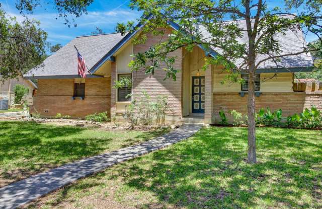 615 SERENADE DR Gallery 4