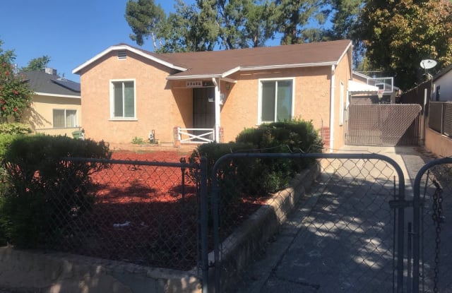 13631 Berg - 13631 Berg Street, Los Angeles, CA 91342