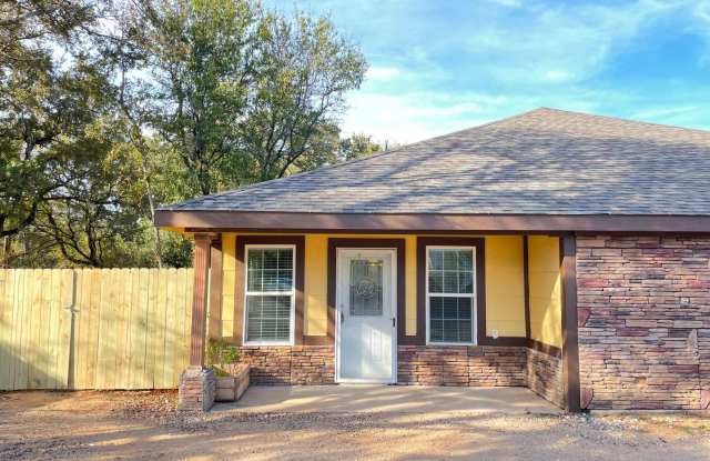 Duplex by the Lake Gallery 1