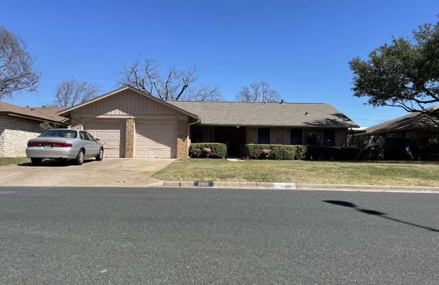 2800 Thrushwood Dr photos photos