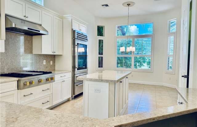 7627 S Village Square photos photos