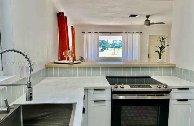 1623 Johnson St photos photos