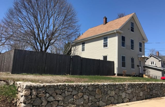 125 Howe St 2 - 125 Howe Street, Marlborough, MA 01752