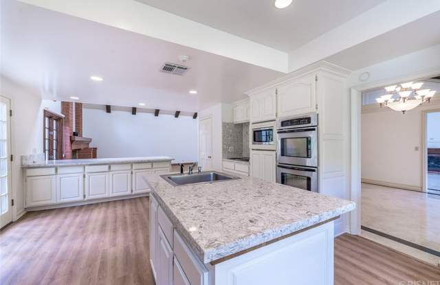 6001 Woodland View Drive Gallery 4